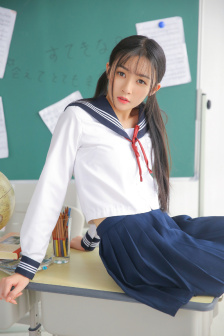 迈开腿让尝尝你的草莓是什么